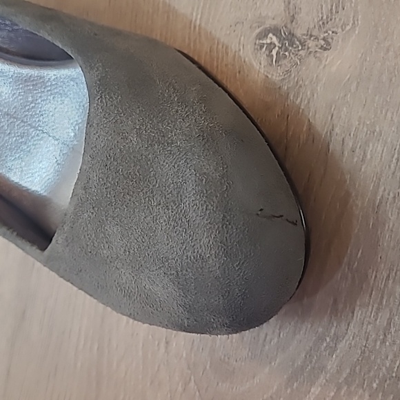 Banana republic gray suede upper 2.5 high pumps size 9 - Picture 7 of 10